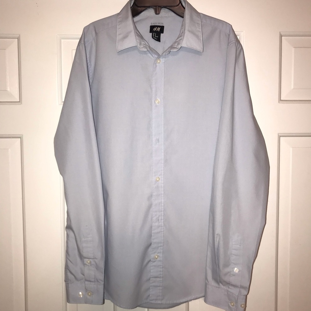 Men’s (M) H&M Blue Button Down